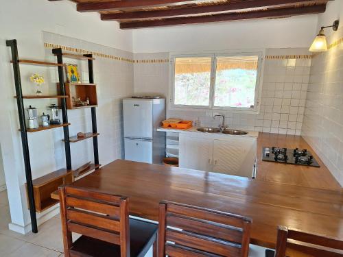 מטבח, Cozy house with sea view in קאפ סקירינג מטבח, Cozy house with sea view in קאפ סקירינג