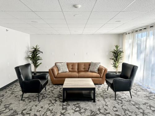 ردهة, Baldwin Inn and Suites in West Springfield ردهة, Baldwin Inn and Suites in West Springfield
