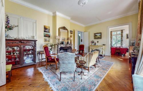 Lovely Home In La Chapelle Sur Dun in La Chapelle Sur Dun Lovely Home In La Chapelle Sur Dun in La Chapelle Sur Dun