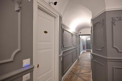 Facilities, Toledo 424 Suite in Historical Center Facilities, Toledo 424 Suite in Historical Center