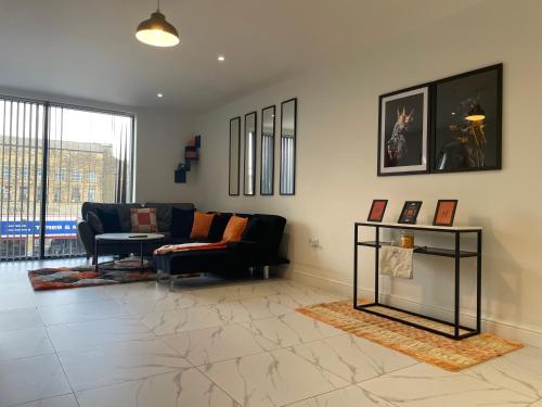 Hermes Suite- By One Leeds Road in Other Hermes Suite- By One Leeds Road in Other