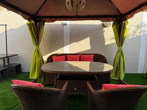 1BR unit in a townhouse with great outdoors and patio in Al Quoz 1BR unit in a townhouse with great outdoors and patio in Al Quoz