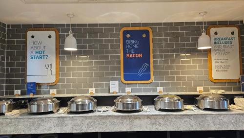 Φαγητό και ποτό, Holiday Inn Express Wigan By IHG in Γουίγκαν Φαγητό και ποτό, Holiday Inn Express Wigan By IHG in Γουίγκαν