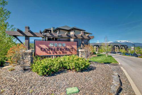 A szálláshely kívülről, Copper Point Resort in Invermere (BC) A szálláshely kívülről, Copper Point Resort in Invermere (BC)