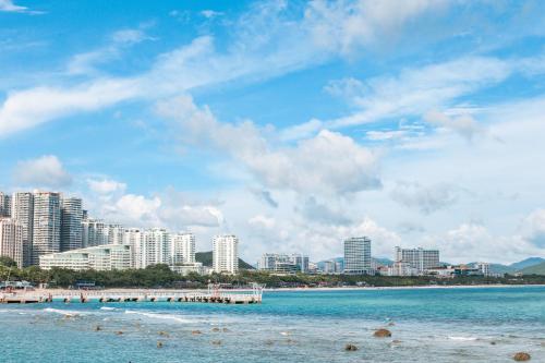 沙滩, 三亚君吉海景酒店 (Sanya Junji Seaview Hotel) in 三亚 沙滩, 三亚君吉海景酒店 (Sanya Junji Seaview Hotel) in 三亚