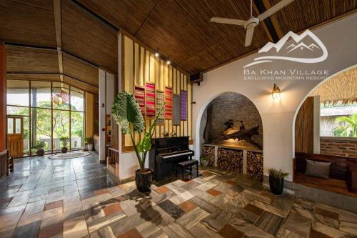 Pub/Lounge, Bakhan Village Resort in Mai Chau (Hoa Binh) Pub/Lounge, Bakhan Village Resort in Mai Chau (Hoa Binh)