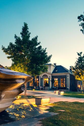 A szálláshely kívülről, Hotel Abdij Dokkum in Dongeradeel A szálláshely kívülről, Hotel Abdij Dokkum in Dongeradeel