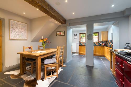 Clare's Cottage Near Cartmel - Dog Friendly, Homely, Aga, Log Burners, Disney Plus & Netflix in Allithwaite Clare's Cottage Near Cartmel - Dog Friendly, Homely, Aga, Log Burners, Disney Plus & Netflix in Allithwaite