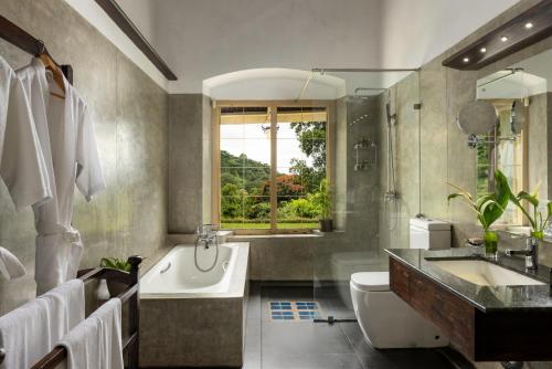 حمام, Simpson's Forest - Luxury Boutique Resort & Spa - Kandy in واتيجاما حمام, Simpson's Forest - Luxury Boutique Resort & Spa - Kandy in واتيجاما
