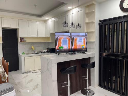 Kitchen, Manel Guest House Hotel in Donsol Kitchen, Manel Guest House Hotel in Donsol