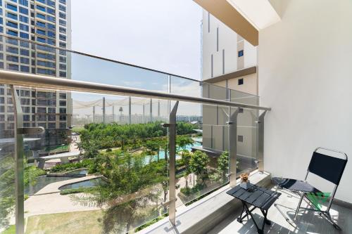 Balcony/terrace, VINCITY - Vihomes Serviced Apartment in District 9 Balcony/terrace, VINCITY - Vihomes Serviced Apartment in District 9