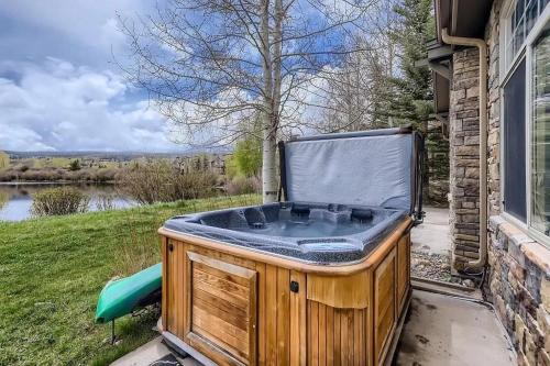 Pezsgőfürdő, 152 Ponds on the Blue River home in Silverthorne Pezsgőfürdő, 152 Ponds on the Blue River home in Silverthorne