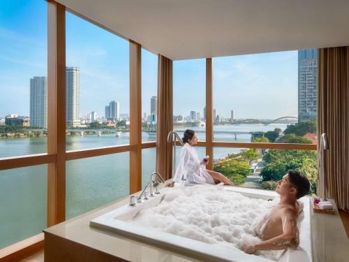 스파, 노보텔 다낭 프리미어 한리버 (Novotel Danang Premier Han River) in 다낭 스파, 노보텔 다낭 프리미어 한리버 (Novotel Danang Premier Han River) in 다낭