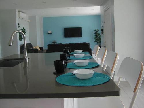 Shared lounge/TV area, Five Islands Bay Vue Villa in Five Islands Shared lounge/TV area, Five Islands Bay Vue Villa in Five Islands