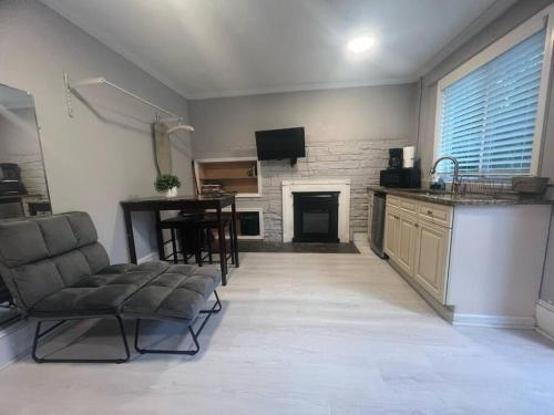 Executive Studio - Walk to Emory & CDC in Emory Executive Studio - Walk to Emory & CDC in Emory