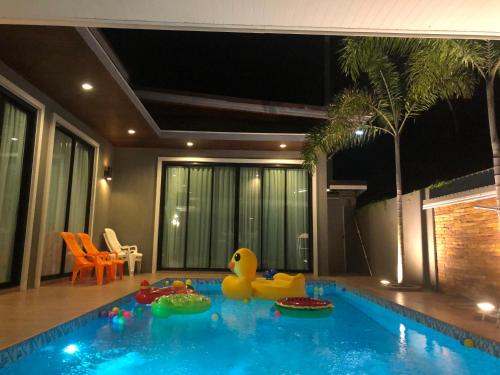 PoolVilla Breeze Valley near Chulapornratchawittayalai Petchaburi School PoolVilla Breeze Valley near Chulapornratchawittayalai Petchaburi School