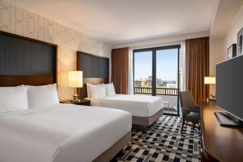 The American Hotel Atlanta Downtown, Tapestry Collection by Hilton near Georgia World Congress Center The American Hotel Atlanta Downtown, Tapestry Collection by Hilton near Georgia World Congress Center