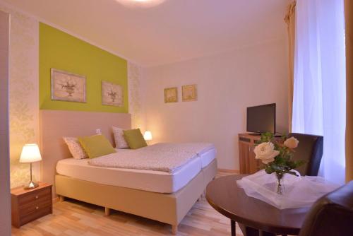 Hotel Pension Alt-Finthen