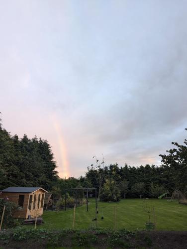 Kilátás, The Swallow Shepherds Hut in Bankfoot Kilátás, The Swallow Shepherds Hut in Bankfoot