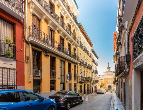 Central Cozy -1Bedroom 1Bath -Anton Martin