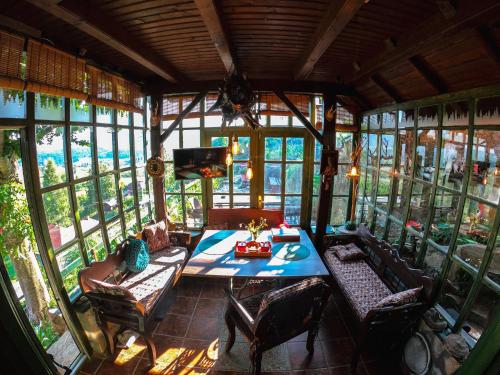 Erkély/terasz, Brvnara Orlovo Gnezdo in Rudno Erkély/terasz, Brvnara Orlovo Gnezdo in Rudno