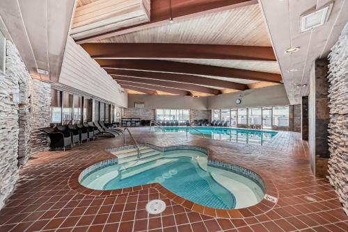 Hot tub, Jasper Inn & Suites in Jasper (AB) Hot tub, Jasper Inn & Suites in Jasper (AB)