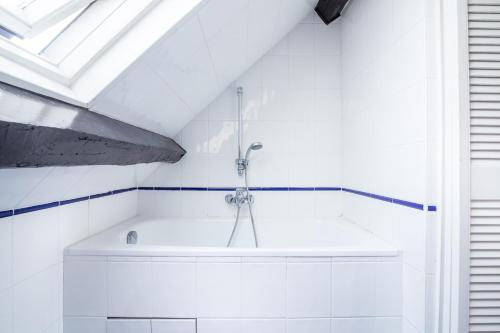 This photo about Hotel des Arts shared on HyHotel.com