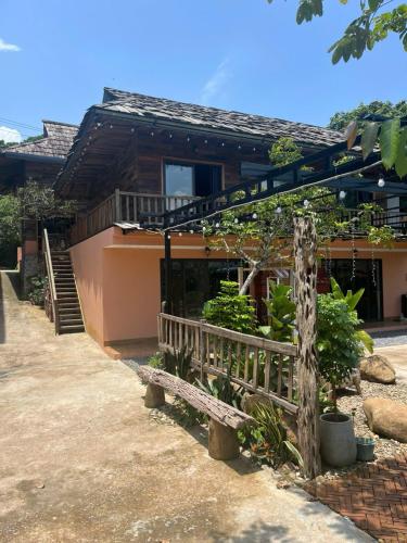 Trần Gia Homestay (Tran Gia Homestay) in Nghia Lo Trần Gia Homestay (Tran Gia Homestay) in Nghia Lo