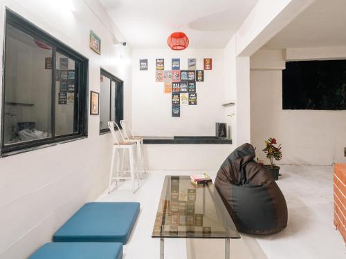 Shared lounge/TV area, Moustache Daman in Daman Shared lounge/TV area, Moustache Daman in Daman