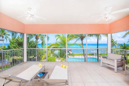 Northern Lights 5 - Family-Friendly Condo with Shared Pool, Great Snorkeling in Grand Cayman Northern Lights 5 - Family-Friendly Condo with Shared Pool, Great Snorkeling in Grand Cayman