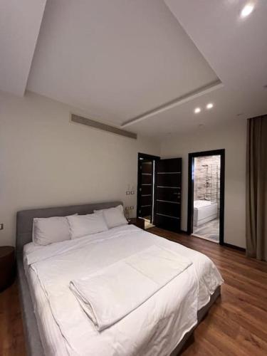 luxurious sea view apartment