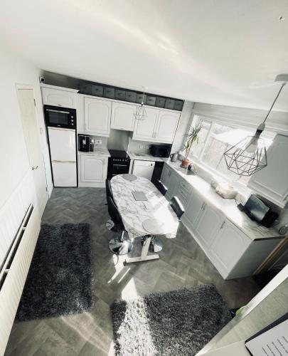 Belfast Town House in Blackstaff Stop Belfast Town House in Blackstaff Stop