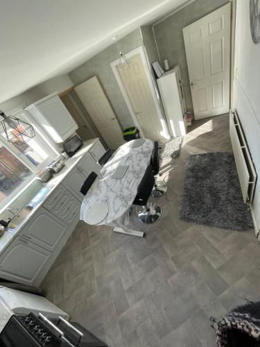 Belfast Town House in Blackstaff Stop Belfast Town House in Blackstaff Stop