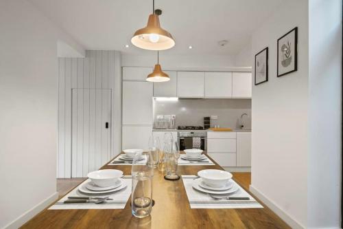 Lux Barn Conversion in Frodsham in Frodsham Lux Barn Conversion in Frodsham in Frodsham