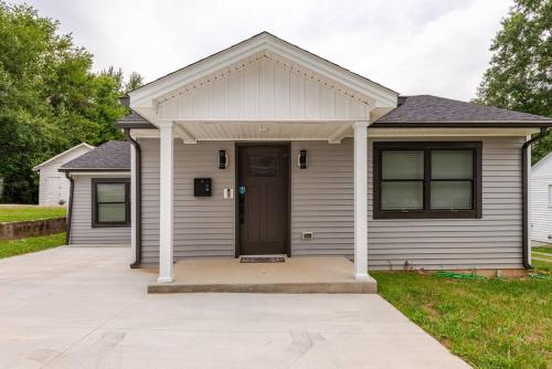 Buitenkant, Bourbon Trail Bungalow in Lebanon (KY) Buitenkant, Bourbon Trail Bungalow in Lebanon (KY)