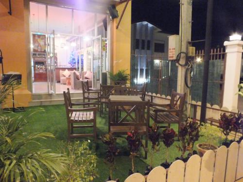 食べ物/飲み物, アバロン レジデンス (Avalon Residence) in サワンナケート 食べ物/飲み物, アバロン レジデンス (Avalon Residence) in サワンナケート