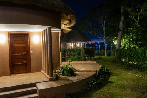 Taman, De Rain Eco Beach Resort in Entebbe Taman, De Rain Eco Beach Resort in Entebbe