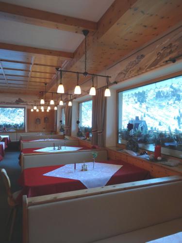 مطعم, Gasthof Geierwallihof Klotz Konrad KEG in Vent مطعم, Gasthof Geierwallihof Klotz Konrad KEG in Vent