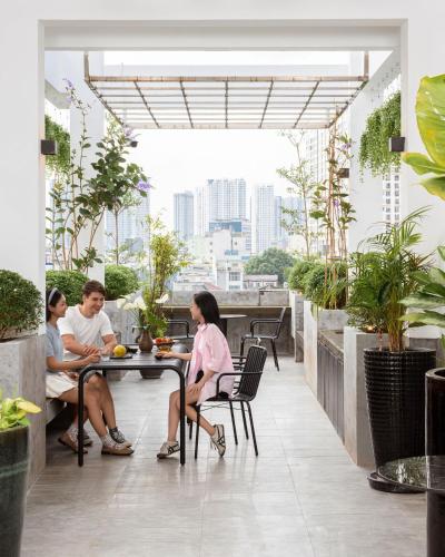 Ban công/sân hiên, Express by M Village Võ Văn Kiệt in Hồ Chí Minh Ban công/sân hiên, Express by M Village Võ Văn Kiệt in Hồ Chí Minh