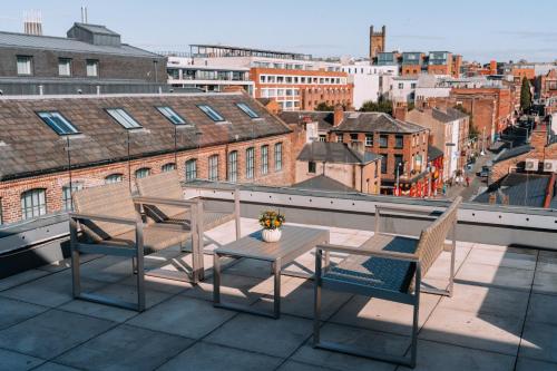 Balcony/terrace, Ropewalks Hotel in Liverpool Balcony/terrace, Ropewalks Hotel in Liverpool