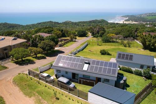 Exterior view, HERON COTTAGE - for your seaside holiday. in Amatola Coastal Exterior view, HERON COTTAGE - for your seaside holiday. in Amatola Coastal