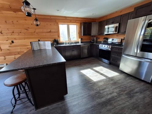 Scoot Cabin - Dogs Welcome! in Carrabassett Valley (ME) Scoot Cabin - Dogs Welcome! in Carrabassett Valley (ME)