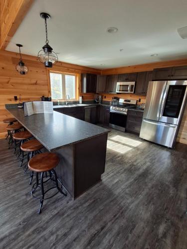 Scoot Cabin - Dogs Welcome! in Carrabassett Valley (ME) Scoot Cabin - Dogs Welcome! in Carrabassett Valley (ME)