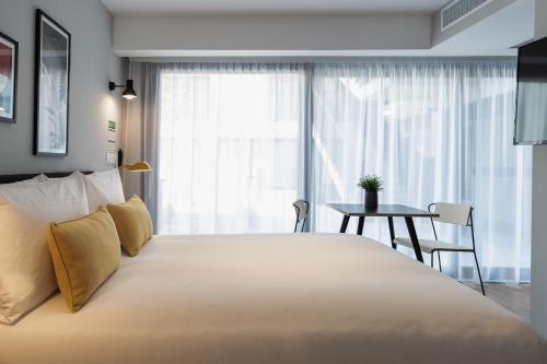 Staycity Aparthotels Bordeaux City Centre in Bordeaux Staycity Aparthotels Bordeaux City Centre in Bordeaux