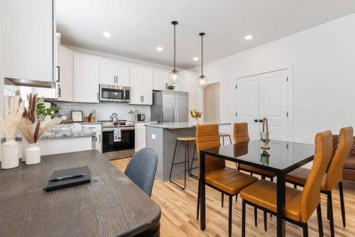 Létesítmények, Dog-Friendly Apt with Fenced Yard in Richmond, VA! near Richmond Nemzetközi Versenypálya Létesítmények, Dog-Friendly Apt with Fenced Yard in Richmond, VA! near Richmond Nemzetközi Versenypálya