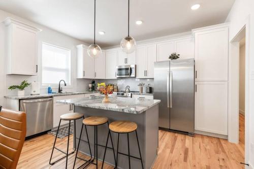 Létesítmények, Dog-Friendly Apt with Fenced Yard in Richmond, VA! near Richmond Nemzetközi Versenypálya Létesítmények, Dog-Friendly Apt with Fenced Yard in Richmond, VA! near Richmond Nemzetközi Versenypálya