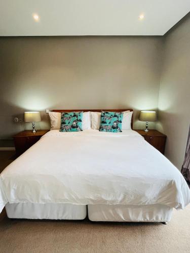 Luxurious Secure V&A Waterfront Apt