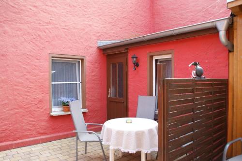 شرفة/ تراس, Ferienwohnungen Gentz 1 & 2, WLAN, ruhige Lage, Terrasse in كورسواندت شرفة/ تراس, Ferienwohnungen Gentz 1 & 2, WLAN, ruhige Lage, Terrasse in كورسواندت