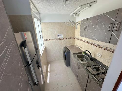 Kitchen, Apartamento completo, con piscina in Girardot Kitchen, Apartamento completo, con piscina in Girardot