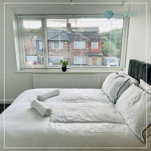 Bright 4BR Home - National Museum, Highfields Park, Uni & City Centre - Sleeps 8 in 老貝斯福德 Bright 4BR Home - National Museum, Highfields Park, Uni & City Centre - Sleeps 8 in 老貝斯福德